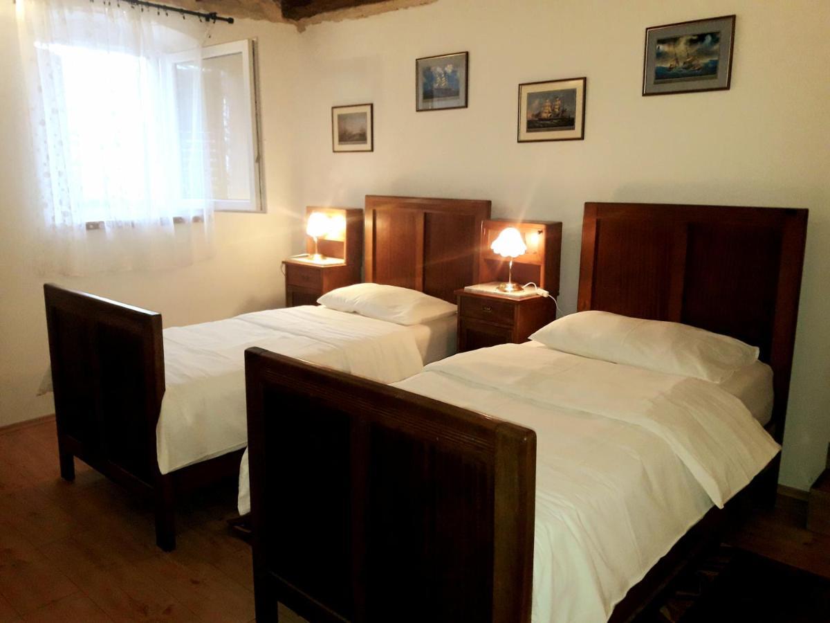 KaštelirCasa Istriana Nona Pina别墅 外观 照片