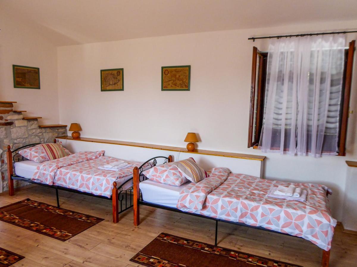 KaštelirCasa Istriana Nona Pina别墅 外观 照片