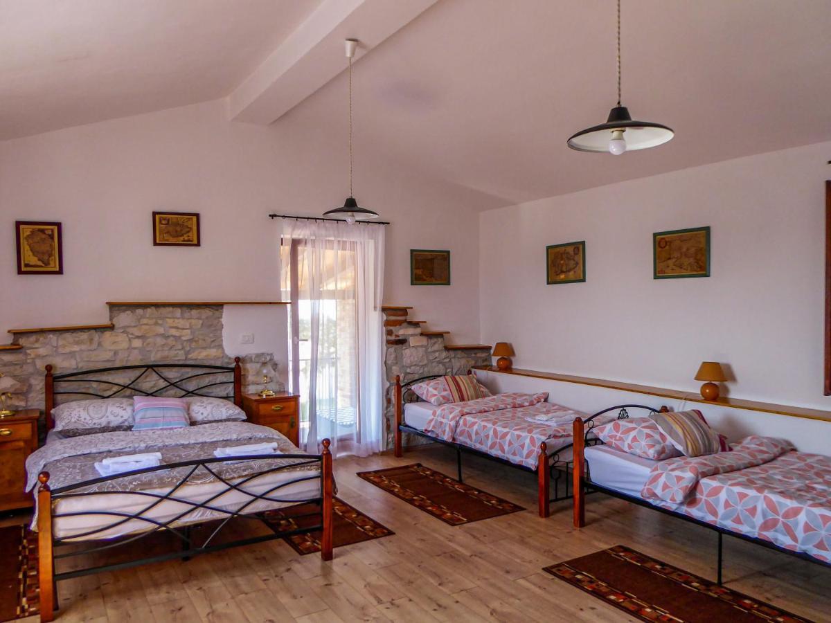 KaštelirCasa Istriana Nona Pina别墅 外观 照片